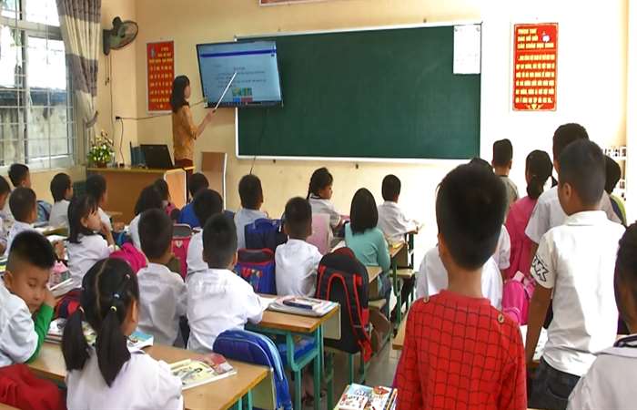 Áp lực học tập khiến học sinh ít hạnh phúc