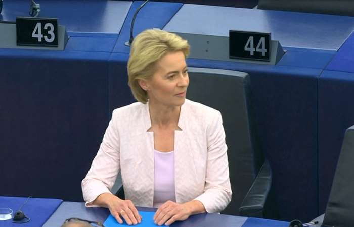 Bà Ursula Von Der Leyen, Bộ trưởng Quốc phòng Đức được bầu Chủ tịch EC