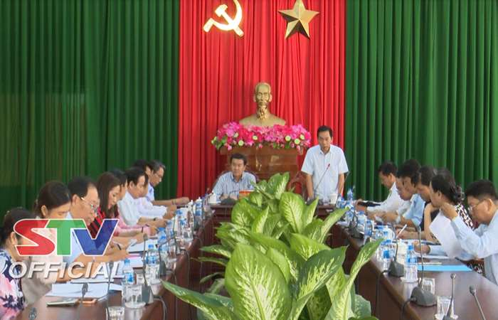 Ban Kinh tế - Ngân sách HĐND tỉnh Sóc Trăng giám sát ở Long Phú