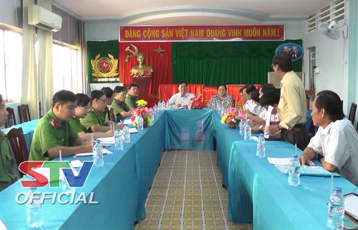 Ban Pháp chế HĐND tỉnh giám sát tại Công an huyện Thạnh Trị 