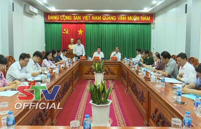 Ban Thường vụ Huyện ủy Long Phú sơ kết tháng 5