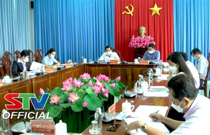 Ban Thường vụ Thị ủy Vĩnh Châu đánh giá tình hình kinh tế - xã hội và phòng, chống dịch COVID-19 