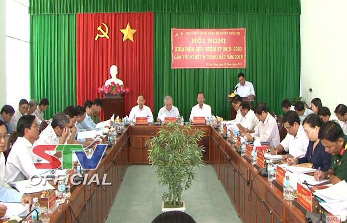 BCH Đảng bộ huyện Cù Lao Dung kiểm điểm giữa nhiệm kỳ