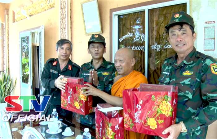 Bí thư Tỉnh uỷ Sóc Trăng thăm, tặng quà dịp Lễ Đôlta năm 2022 của đồng bào Khmer