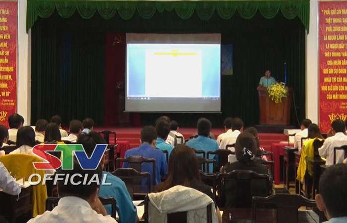Cù Lao Dung tổ chức lớp Bồi dưỡng nghiệp vụ công tác thi đua khen thưởng năm 2018