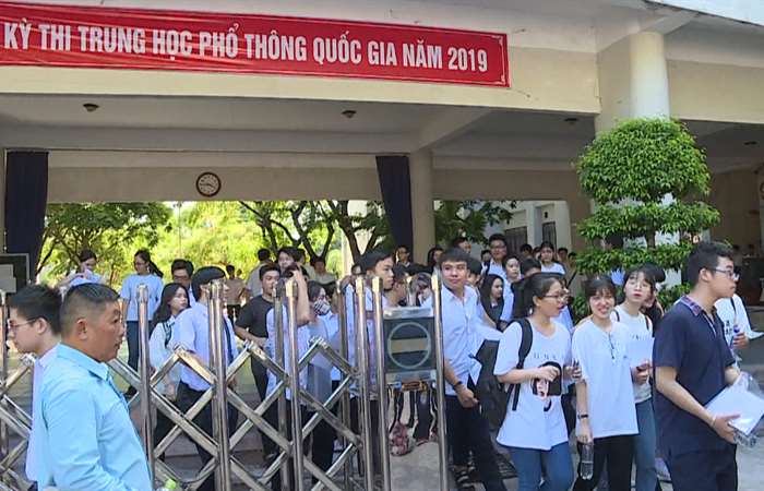 Cán bộ, giảng viên đại học không coi chấm thi kỳ thi tốt nghiệp THPT Quốc gia