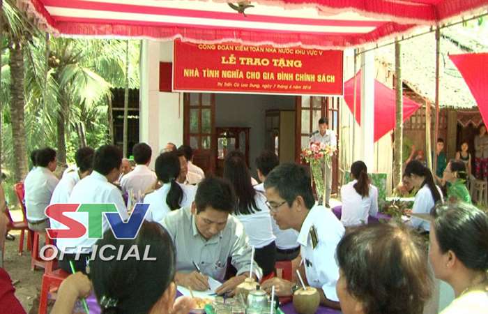 Công đoàn Kiểm toán Nhà nước khu vực V tặng nhà tình nghĩa tại Cù Lao Dung