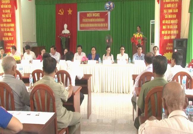 Ứng cử viên ĐBQH và đại biểu HĐND tỉnh Sóc Trăng tiếp xúc cử tri xã An Thạnh Nam