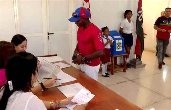 Cuba tổ chức bầu cử địa phương
