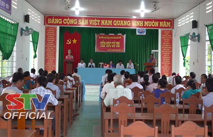 Đại biểu HDND các cấp tiếp xúc cử tri xã Long Bình