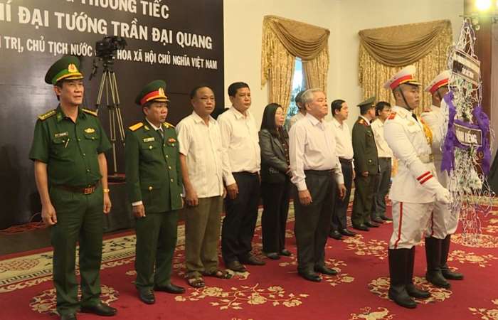 Đoàn cán bộ tỉnh Sóc Trăng viếng Lễ tang Chủ tịch nước Trần Đại Quang