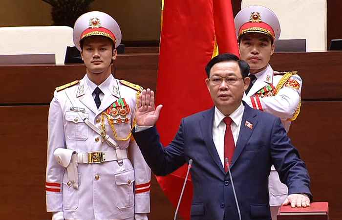 Đồng chí Vương Đình Huệ được bầu giữ chức Chủ tịch Quốc hội