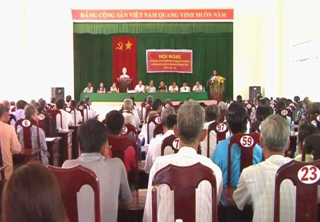 Ứng cử viên ĐBQH khóa XIV và đại biểu HĐND tỉnh Sóc Trăng tiếp xúc cử tri xã Gia Hòa 1. 