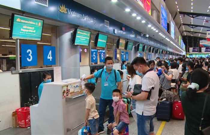 Hãng bay Việt vận chuyển 137.000 hành khách trong ngày mùng 1 Tết
 
