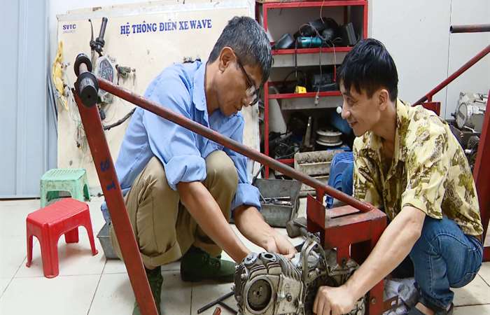 Hỗ trợ lao động mất việc làm do dịch COVID-19
