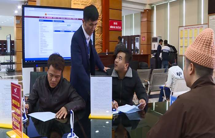 Hơn 10.000 công chức còn hạn chế năng lực