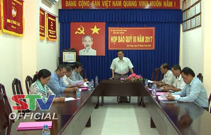 Họp thống nhất nội dung tổ chức Tọa đàm Hàng Việt Nam chất lượng cao.
