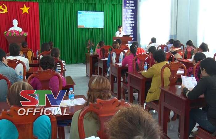 Huyện Cù Lao Dung triển khai chính sách BHXH tự nguyện, BHYT hộ gia đình
