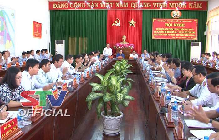 Huyện ủy Long Phú tổ chức hội nghị Ban Chấp hành kiểm điểm giữa nhiệm kỳ