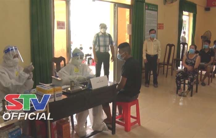 Kiểm tra các điểm tiêm vaccine phòng COVID-19 tại Cù Lao Dung
