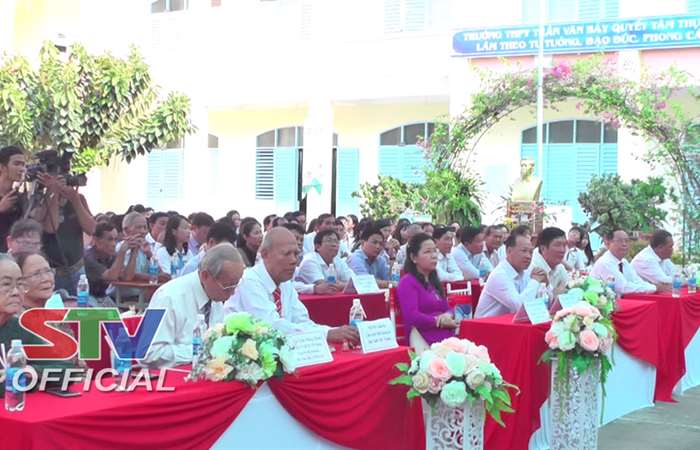 Kỷ niệm 50 năm ngày thành lập trường THPT Trần Văn Bảy