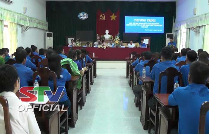 Lãnh đạo huyện Thạnh Trị gặp gỡ, đối thoại với thanh niên