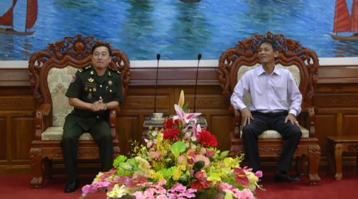 Lãnh đạo Tỉnh ủy tiếp đoàn cán bộ Campuchia và chúc Tết các đơn vị