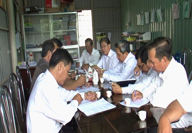  Lãnh đạo UBND tỉnh Sóc Trăng kiểm tra công tác chuẩn bị bầu cử tại huyện Thạnh Trị