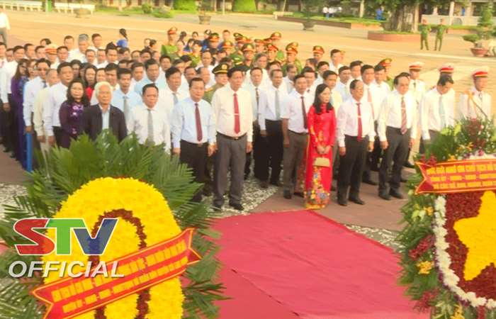 Lễ Dâng hương kỷ niệm 129 năm Ngày sinh Chủ tịch Hồ Chí Minh