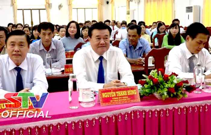 Long Phú có 99,75% thí sinh đỗ Tốt nghiệp THPT năm 2022