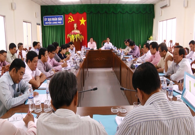 Ứng cử viên đại biểu HĐND huyện Long Phú đơn vị số 01 tiếp xúc cử tri thị trấn Long Phú 