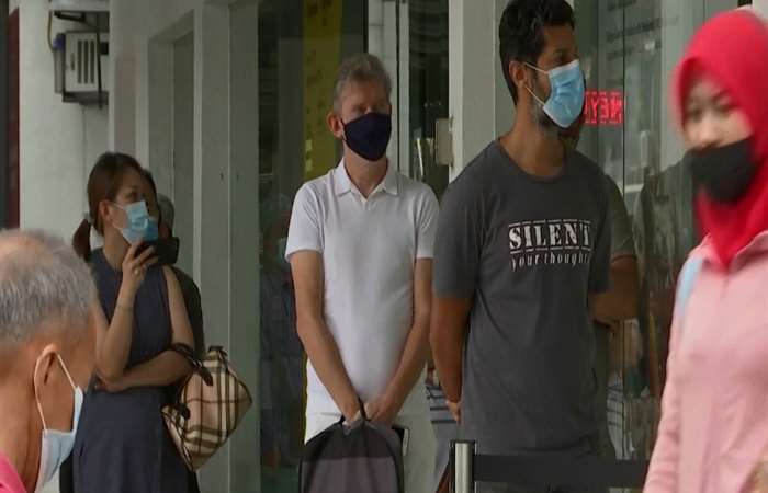 Malaysia phát hiện nhiều ổ dịch tại nơi làm việc