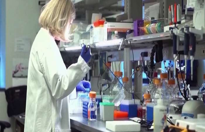 Mỹ nhận đủ vaccine COVID-19 để tiêm cho toàn dân