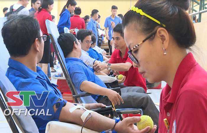 Ngày hội hiến máu tình nguyện tại trường Cao đẳng nghề Sóc Trăng