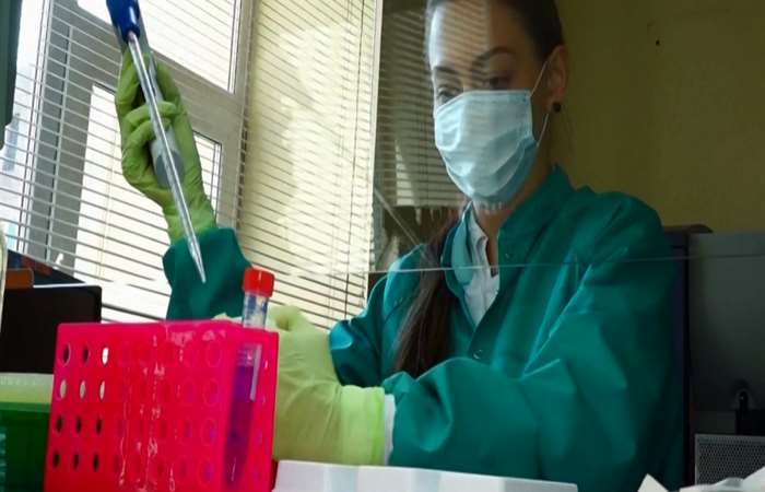 Quốc tế kêu gọi phân phối công bằng vaccine COVID-19