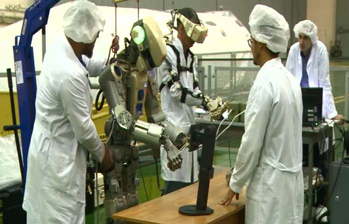 Robot đầu tiên của Nga "đặt chân" lên ISS