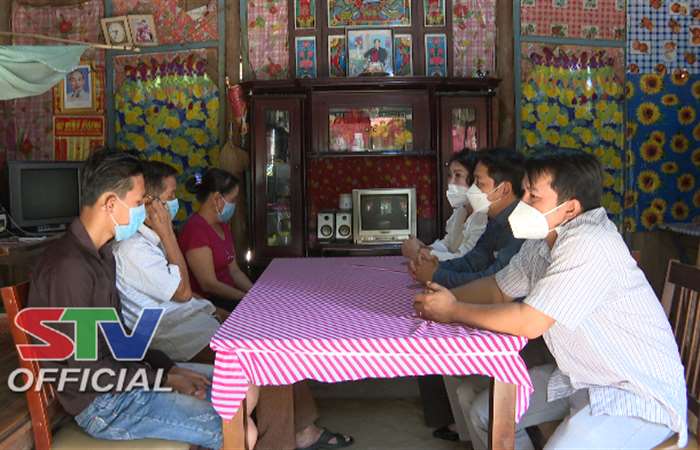 Sóc Trăng: Trẻ mồ côi cha, mẹ do dịch COVID-19 nhận hỗ trợ từ Quỹ Bảo trợ Trẻ em Việt Nam