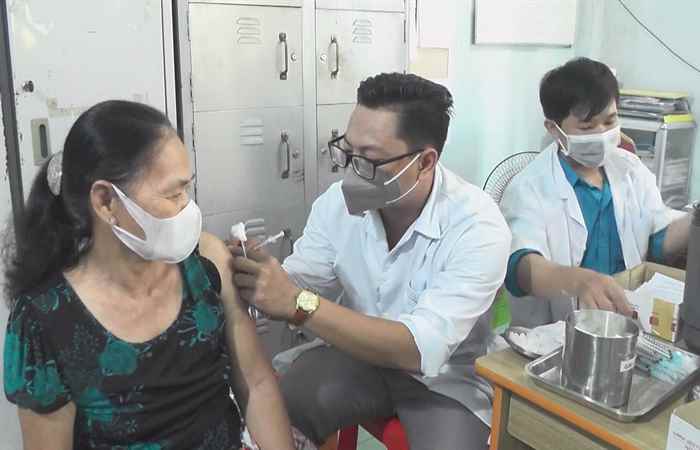 Thạnh Trị đạt hơn 53,3% tổng số người trong diện tiêm mũi 4 vaccine phòng COVID-19
 