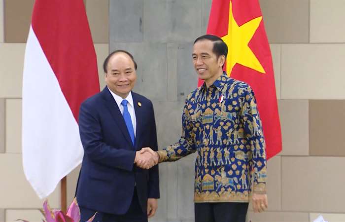 Thủ tướng Nguyễn Xuân Phúc hội đàm với Tổng thống Indonesia