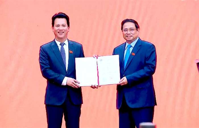 Thủ tướng Phạm Minh Chính trao Quyết định bổ nhiệm tân Bộ trưởng Bộ Tài nguyên và Môi trường