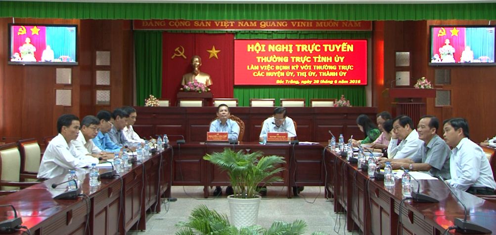 Thường trực Tỉnh ủy Sóc Trăng tổ chức hội nghị trực tuyến định kỳ với Thường trực các Huyện, Thị, Thành ủy.