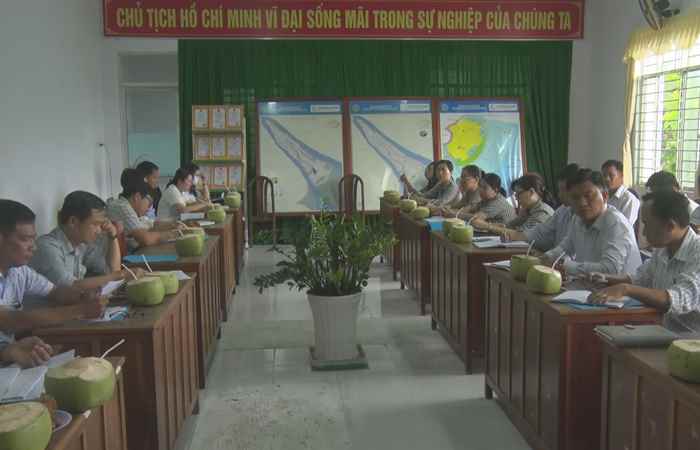 Huyện ủy Cù Lao Dung làm việc với phòng Nông nghiệp huyện