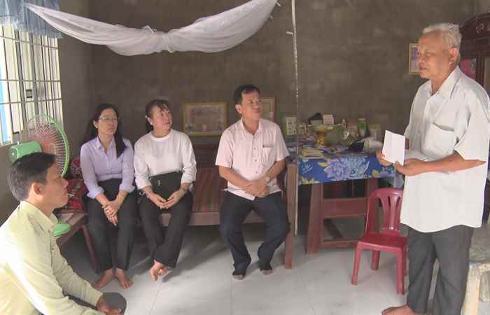 Thị xã Vĩnh Châu thành lập các đoàn thăm chúc Lễ Đôlta của đồng bào Khmer