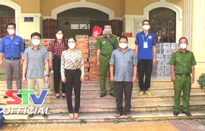 Tỉnh đoàn Sóc Trăng thăm, trao quà hỗ trợ tại huyện Trần Đề