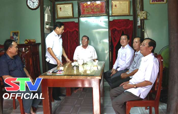 Tỉnh uỷ Sóc Trăng thăm, tặng quà các chùa Khmer và gia đình chính sách tiêu biểu tại huyện Thạnh Trị 