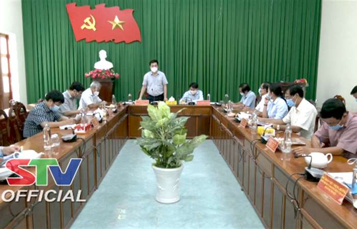 Tổ công tác phòng, chống dịch COVID-19 của Bộ Y tế làm việc với huyện Cù Lao Dung  