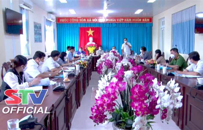 Tổ Đại biểu HĐND tỉnh Sóc Trăng (đơn vị huyện Trần Đề) thảo luận đóng góp nội dung Văn kiện Kỳ họp cuối năm