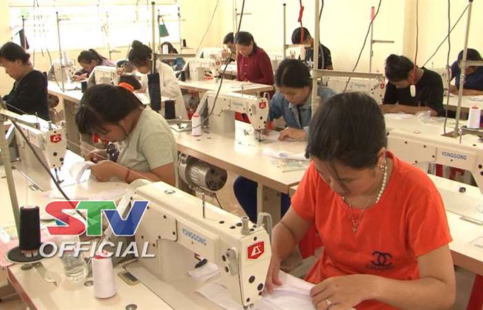 Trần Đề đào tạo nghề cho lao động nông thôn.