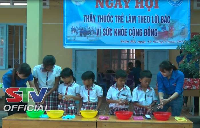 Trần Đề: Ngày hội Thầy thuốc trẻ làm theo lời Bác