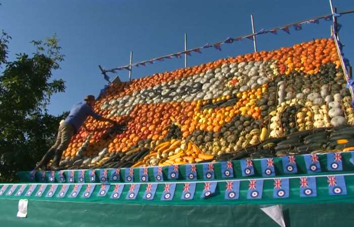Tranh bí ngô khổng lồ cho Halloween